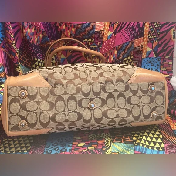 Coach Hampton Signature Carryall Tote - Picture 3 of 13